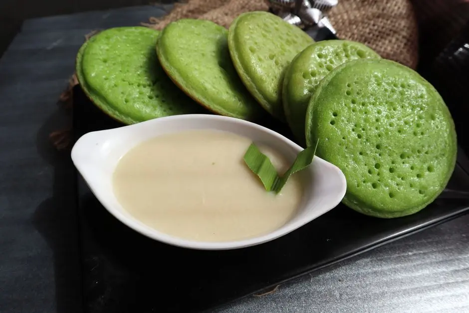 serabi Solo dengan kuah kinca