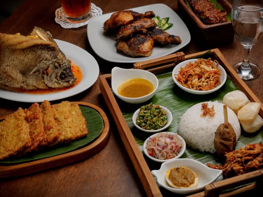 Makanan Khas Murah yang Tak Lekang Oleh Waktu